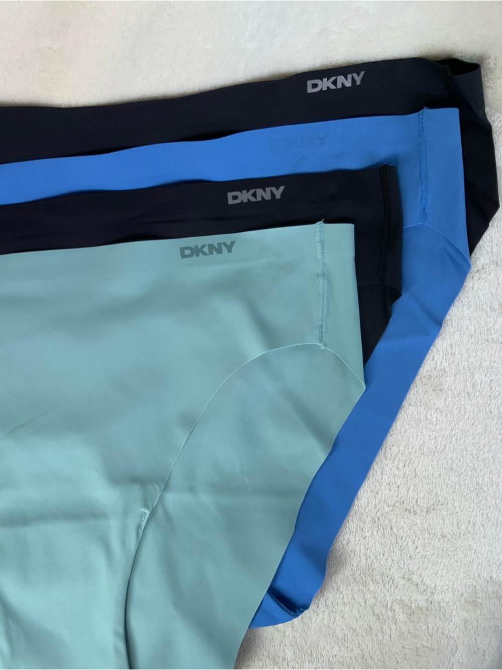 (4) DKNY Seamless Hipster Panty Trio - Black & Mint